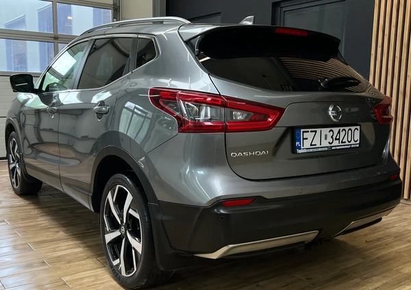 Nissan Qashqai cena 73900 przebieg: 106000, rok produkcji 2018 z Woźniki małe 742